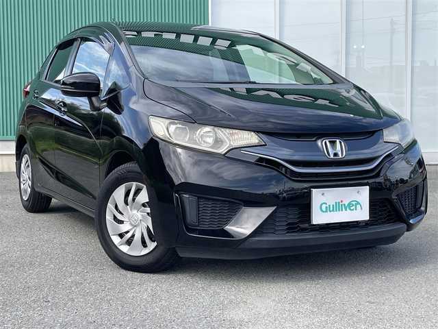 ホンダ フィット 13G Fパッケージ 福岡県 2014(平26)年 3.7万km クリスタルブラックパール プッシュスタートボタン/スマートキー/USB接続/純正フロアマット/純正ホイルキャップ/オートライト/LEDヘッドライト/マニュアル車