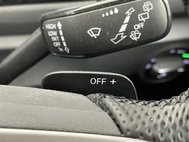 フォルクスワーゲン ＶＷ Ｔ－ロック TDI Rライン 埼玉県 2023(令5)年 4.6万km ディープブラックパールエフェクト オールインセーフティ　純正９．２インチディスプレイオーディオ　バックカメラ　ＢＳＭ　ビルトインＥＴＣ　アダプティブクルーズコントロール　シートヒーター　ワイヤレス充電　純正アルミ　オートハイビーム