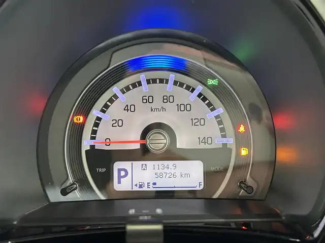 スズキ ハスラー Jスタイル Ⅱ 鹿児島県 2017(平29)年 5.9万km フェニックスレッドパール/ホワイト2トーンルーフ 社外ナビ【ＡＶＩＣ－ＲＬ９００】　/バックカメラ　/スズキセーフティサポート/デュアルセンサーブレーキサポート　/革巻きステアリング　/ステアリングリモコン　フロントフォグライト　/純正ドアバイザー　/電動格納ミラー　/ＥＴＣ　/禁煙