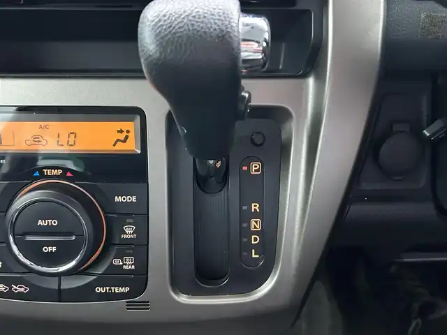 スズキ ハスラー Jスタイル Ⅱ 鹿児島県 2017(平29)年 5.9万km フェニックスレッドパール/ホワイト2トーンルーフ 社外ナビ【ＡＶＩＣ－ＲＬ９００】　/バックカメラ　/スズキセーフティサポート/デュアルセンサーブレーキサポート　/革巻きステアリング　/ステアリングリモコン　フロントフォグライト　/純正ドアバイザー　/電動格納ミラー　/ＥＴＣ　/禁煙