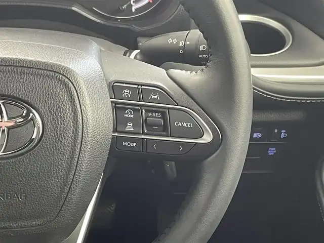 トヨタ ノア S－Z 群馬県 2022(令4)年 4.3万km ホワイトパールクリスタルシャイン フリップダウンモニター　純正９インチディスプレイオーディオ　バックカメラ　両側パワースライドドア　ＬＥＤ　ＡＨＢ　ハーフレザーシート　シートヒーター　純正１７インチＡＷ　ＥＴＣ２．０　禁煙車