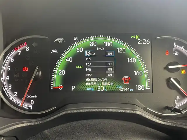 トヨタ ノア S－Z 群馬県 2022(令4)年 4.3万km ホワイトパールクリスタルシャイン フリップダウンモニター　純正９インチディスプレイオーディオ　バックカメラ　両側パワースライドドア　ＬＥＤ　ＡＨＢ　ハーフレザーシート　シートヒーター　純正１７インチＡＷ　ＥＴＣ２．０　禁煙車