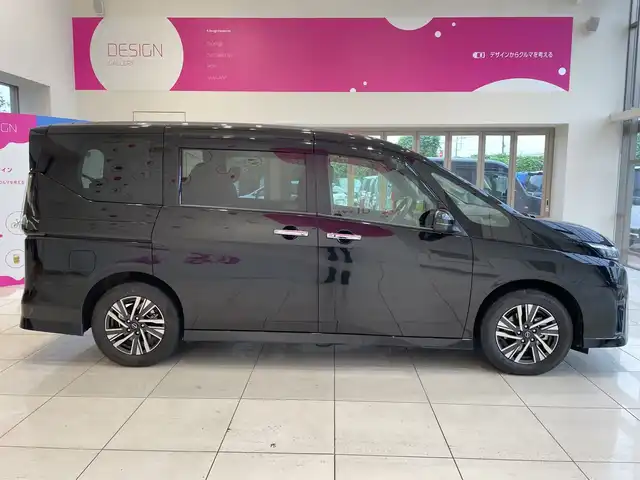 日産 セレナ e－パワー ハイウェイスター V 埼玉県 2024(令6)年 1万km ダイヤモンドブラック プロパイロット/純正12.3インチナビ/ フルセグTV/Bluetooth/USB/アップルカープレイ/アラウンドビューモニター/両側パワースライドドア/レーダークルーズコントロール/レーンキープアシスト/LEDヘッドライト/シートヒーター/純正16インチアルミホイール/ワイヤレス充電/ETC2.0/スマートキー×2/禁煙車