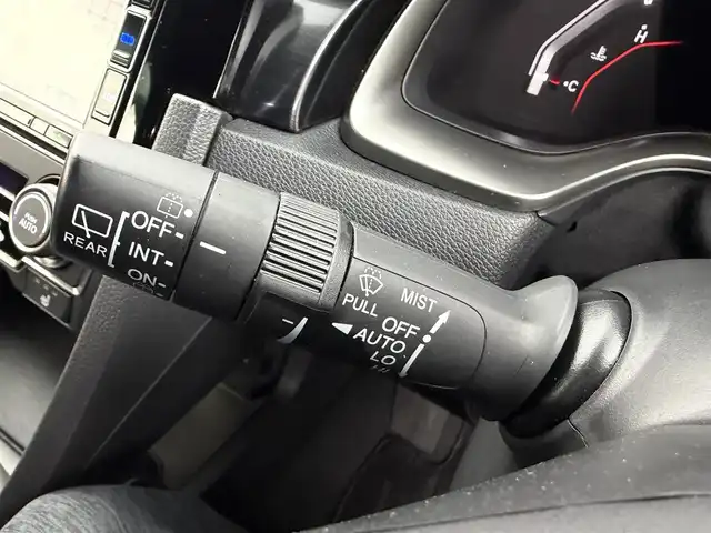 ホンダ シビック ハッチバック ホンダセンシング 愛知県 2021(令3)年 4.4万km プラチナホワイトパール 無限リアスポイラー/無限ドアミラー/Honda SENSING/衝突軽減ブレーキ/誤発進抑制機能/アダプティブクルーズコントロール/車線維持支援システム/バックカメラ/アジャイルハンドリングアシスト/電子制御パーキングブレーキ/オートブレーキホールド機能/マルチインフォメーションディスプレイ/純正7インチSDナビ/フルセグTV/DVD/CD/AM/FM/SD/USB/AUX/iPod/Bluetooth/本革巻きステアリング/ハーフレザーシート/シートヒーター/純正フロアマット/純正18インチアルミホイール/LEDヘッドライト/ETC2.0/前後ドライブレコーダー
