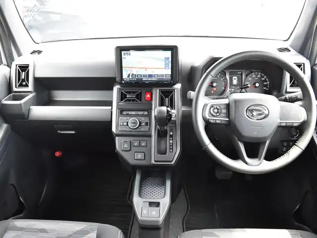 ダイハツ タフト G クロムベンチャー 福岡県 2022(令4)年 2.1万km シャイニングホワイトパール 社外8インチメモリーナビ/フルセグTV/CD/DVD/BT/バックカメラ/ドライブレコーダー/純正15インチアルミホイール/純正LEDヘッドライト/純正フロアマット/純正ドアバイザー/シートヒーター/ステアリングリモコン/プッシュスタート/スマートキー/ETC/新車時保証書/取扱説明書