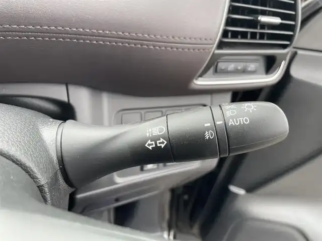 日産 セレナ e－パワー ハイウェイスター G 熊本県 2020(令2)年 5.2万km ダイヤモンドブラック 純正SDナビ/・AM/FM/CD/DVD/BT/・フルセグTV/アラウンドビューカメラ/・バックカメラ/プロパイロット/車線逸脱防止機能/ブラインドスポットモニター/ロードサインアシスト/衝突被害軽減システム/インテリジェントクルーズコントロール/前後コーナーセンサー/革巻きステアリング/・ステアリングリモコン/オートライト/・LEDライト/・フォグランプ/純正フリップダウンモニター/電動格納ミラー/・ウィンカーミラー/ビルトインETC/前後ドライブレコーダー（DJ4-D）/純正エアロパーツ/・フロント/サイド/リア/ドアバイザー/電動サイドブレーキ/・オートブレーキホールド/純正フロアマット/純正アルミホイール/nanoe/インテリキー/・スペアキー