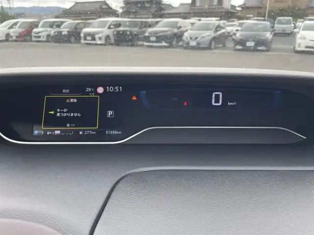 日産 セレナ e－パワー ハイウェイスター G 熊本県 2020(令2)年 5.2万km ダイヤモンドブラック 純正SDナビ/・AM/FM/CD/DVD/BT/・フルセグTV/アラウンドビューカメラ/・バックカメラ/プロパイロット/車線逸脱防止機能/ブラインドスポットモニター/ロードサインアシスト/衝突被害軽減システム/インテリジェントクルーズコントロール/前後コーナーセンサー/革巻きステアリング/・ステアリングリモコン/オートライト/・LEDライト/・フォグランプ/純正フリップダウンモニター/電動格納ミラー/・ウィンカーミラー/ビルトインETC/前後ドライブレコーダー（DJ4-D）/純正エアロパーツ/・フロント/サイド/リア/ドアバイザー/電動サイドブレーキ/・オートブレーキホールド/純正フロアマット/純正アルミホイール/nanoe/インテリキー/・スペアキー
