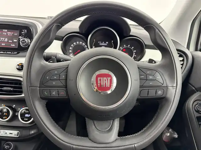 フィアット ５００Ｘ ポップスタープラス 愛知県 2015(平27)年 6.2万km パール オーディオ　/バックカメラ　/クルコン　/パドルシフト　/茶革シート　/パワーシート　/シートヒーター　/電子パーキング　/ＵＳＢ　/ＡＵＸ　/ＥＴＣ　/ドラレコ　/スマートキー　/プッシュスタート　/LEDライト/フォグ /スペアキー/フロアマット