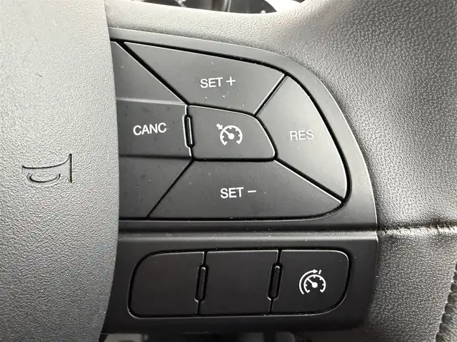 フィアット ５００Ｘ ポップスタープラス 愛知県 2015(平27)年 6.2万km パール オーディオ　/バックカメラ　/クルコン　/パドルシフト　/茶革シート　/パワーシート　/シートヒーター　/電子パーキング　/ＵＳＢ　/ＡＵＸ　/ＥＴＣ　/ドラレコ　/スマートキー　/プッシュスタート　/LEDライト/フォグ /スペアキー/フロアマット