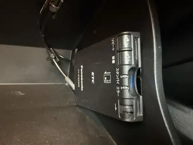 フィアット ５００Ｘ ポップスタープラス 愛知県 2015(平27)年 6.2万km パール オーディオ　/バックカメラ　/クルコン　/パドルシフト　/茶革シート　/パワーシート　/シートヒーター　/電子パーキング　/ＵＳＢ　/ＡＵＸ　/ＥＴＣ　/ドラレコ　/スマートキー　/プッシュスタート　/LEDライト/フォグ /スペアキー/フロアマット