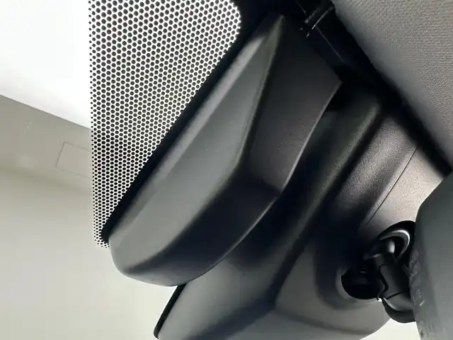 トヨタ ＲＡＶ４ アドベンチャー 兵庫県 2022(令4)年 3.2万km アティチュードブラックマイカ ・純正ディスプレイオーディオ/・純正メモリナビ/・ＪＡＯＳスポイラー/・バックカメラ/・ビルドインＥＴＣ２．０/・ドラレコ内臓デジタルインナーミラー/・スライディングガラスルーフ/・４ＷＤ/・ＬＥＤヘッドライト/・ＬＥＤフォグランプ/・オートライト/・オートハイビーム/・前後コーナーセンサー/・衝突軽減ブレーキ/・レーンキープアシスト/・追従クルーズコントロール/・ブラインドスポットモニター/・ステアリングヒーター/・シートヒーターD/N/・エアシートD/N/・レザーシート/・パワーシートD席のみ/・純正フロアマット/・純正19インチアルミホイール/・スマートキー/・スペアキー1本