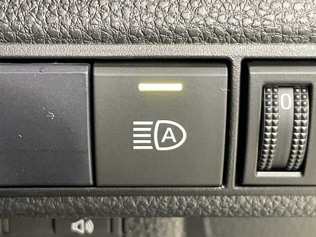 トヨタ カローラ ハイブリット ダブルバイビー 群馬県 2021(令3)年 0.3万km ホワイトパールクリスタルシャイン 純正８型ナビ　バックカメラ　ＢＳＭ　ビルトインＥＴＣ２．０　前後ドラレコ　ハーフレザーシート　シートヒーター　衝突被害軽減ブレーキ　レーンアシスト　アダプティブクルーズコントロール　LEDライト　禁煙