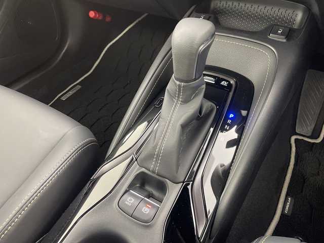 トヨタ カローラ ハイブリット ダブルバイビー 群馬県 2021(令3)年 0.3万km ホワイトパールクリスタルシャイン 純正８型ナビ　バックカメラ　ＢＳＭ　ビルトインＥＴＣ２．０　前後ドラレコ　ハーフレザーシート　シートヒーター　衝突被害軽減ブレーキ　レーンアシスト　アダプティブクルーズコントロール　LEDライト　禁煙