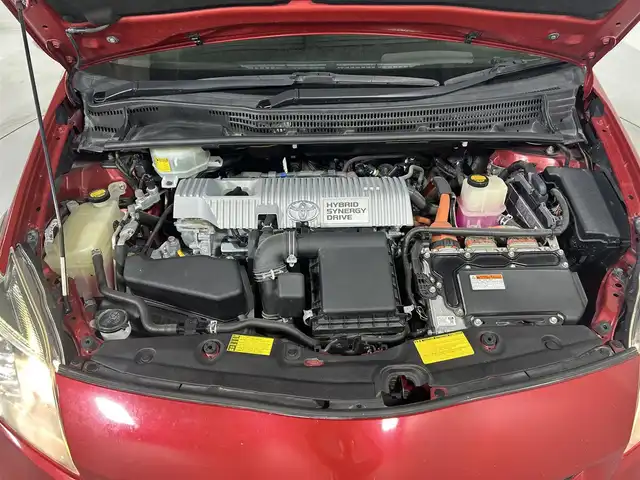 トヨタ プリウス S ツーリングセレクション 佐賀県 2013(平25)年 7.9万km レッドマイカメタリック 社外8インチナビ/フルセグTV/Bluetooth/CD/DVD/バックカメラ/純正LEDヘッドライト/フォグランプ/電動格納ミラー/純正フロアマット/純正17インチアルミホイール/純正ドアバイザー/ISOFIX