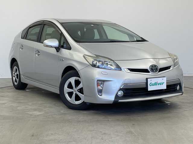 トヨタ プリウス ＰＨＶ G レザーパッケージ 新潟県 2012(平24)年 6.2万km シルバーM 純正メモリナビ/　フルセグTV/Bluetooth/CD/DVD/USB/レーダークルーズコントロール/ヘッドアップディスプレイ/D席パワーシート/レザーシート/前席シートヒーター/コーナーセンサー/バックモニター/ビルトインETC/横滑り防止装置/充電ケーブル/レザーステアリング/ステアリングスイッチ