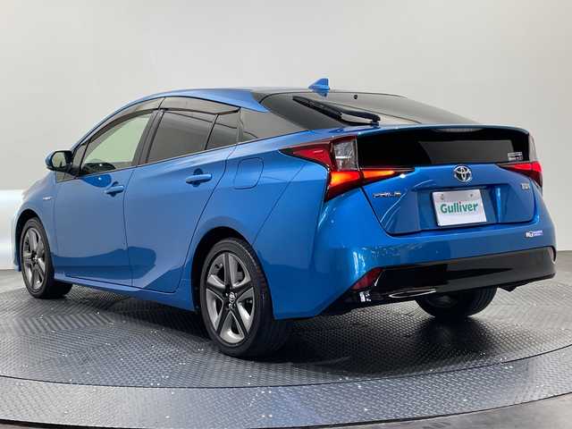 トヨタ プリウス Sツーリングセレクション 愛媛県 2019(平31)年 6.5万km ブルーM ９型ナビ/フルセグ／Ｂｌｕｅｔｏｏｔｈ／ＣＤ／ＤＶＤ/ＥＴＣ/前後ドライブレコーダー/クルーズコントロール/合皮シート/ＤＮ席シートヒーター/前後コーナーセンサー/レーンキープアシスト/LEDヘッドライト/オートマチックハイビーム/レーンキープアシスト