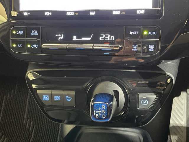 トヨタ プリウス Sツーリングセレクション 愛媛県 2019(平31)年 6.5万km ブルーM ９型ナビ/フルセグ／Ｂｌｕｅｔｏｏｔｈ／ＣＤ／ＤＶＤ/ＥＴＣ/前後ドライブレコーダー/クルーズコントロール/合皮シート/ＤＮ席シートヒーター/前後コーナーセンサー/レーンキープアシスト/LEDヘッドライト/オートマチックハイビーム/レーンキープアシスト