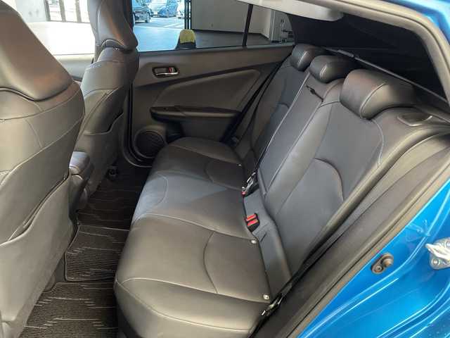トヨタ プリウス Sツーリングセレクション 愛媛県 2019(平31)年 6.5万km ブルーM ９型ナビ/フルセグ／Ｂｌｕｅｔｏｏｔｈ／ＣＤ／ＤＶＤ/ＥＴＣ/前後ドライブレコーダー/クルーズコントロール/合皮シート/ＤＮ席シートヒーター/前後コーナーセンサー/レーンキープアシスト/LEDヘッドライト/オートマチックハイビーム/レーンキープアシスト