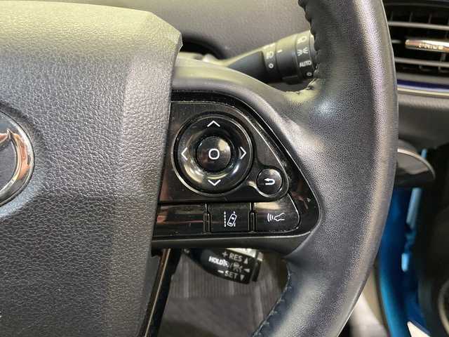 トヨタ プリウス Sツーリングセレクション 愛媛県 2019(平31)年 6.5万km ブルーM ９型ナビ/フルセグ／Ｂｌｕｅｔｏｏｔｈ／ＣＤ／ＤＶＤ/ＥＴＣ/前後ドライブレコーダー/クルーズコントロール/合皮シート/ＤＮ席シートヒーター/前後コーナーセンサー/レーンキープアシスト/LEDヘッドライト/オートマチックハイビーム/レーンキープアシスト