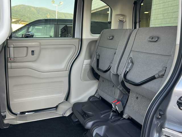 ホンダ Ｎ ＢＯＸ G ホンダセンシング 長野県 2019(令1)年 8.3万km ルナシルバーM ・純正7インチSDナビゲーション/CD DVD フルセグTV Bluetooth/・バックカメラ/・ビルトインETC/・レーダークルーズコントロール/・オートマチックハイビーム/・レーンキープアシスト/・LEDヘッドライト/・両側スライドドア/・アイドリングストップ/・横滑り防止装置/・ウィンカーミラー/・電動格納ミラー/・ステアリングリモコン/・ドアバイザー/・フロアマット/・スマートキー/・エンジンプッシュスタート