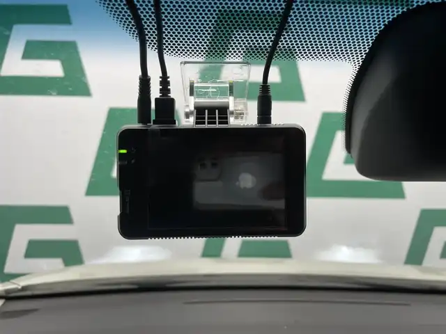 三菱 デリカＤ：５ G パワーパッケージ 鹿児島県 2021(令3)年 5万km ウォームホワイトパール 純正10.1インチナビ/フルセグTV/BT/CD/DVD/MSV/マルチアラウンドモニター/e-Assist/両側パワースライドドア/エレクトリックテールゲート/レーダークルーズコントロール/運転席パワーシート/前席シートヒーター/ステアリングヒーター/パドルシフト/AC100V電源/LEDヘッドライト/社外ドライブレコーダー/ETC/純正18インチアルミホイール/純正フロアマット