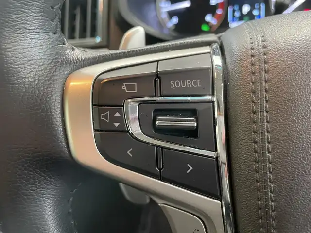 三菱 デリカＤ：５ G パワーパッケージ 鹿児島県 2021(令3)年 5万km ウォームホワイトパール 純正10.1インチナビ/フルセグTV/BT/CD/DVD/MSV/マルチアラウンドモニター/e-Assist/両側パワースライドドア/エレクトリックテールゲート/レーダークルーズコントロール/運転席パワーシート/前席シートヒーター/ステアリングヒーター/パドルシフト/AC100V電源/LEDヘッドライト/社外ドライブレコーダー/ETC/純正18インチアルミホイール/純正フロアマット