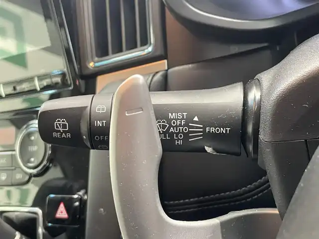 三菱 デリカＤ：５ G パワーパッケージ 鹿児島県 2021(令3)年 5万km ウォームホワイトパール 純正10.1インチナビ/フルセグTV/BT/CD/DVD/MSV/マルチアラウンドモニター/e-Assist/両側パワースライドドア/エレクトリックテールゲート/レーダークルーズコントロール/運転席パワーシート/前席シートヒーター/ステアリングヒーター/パドルシフト/AC100V電源/LEDヘッドライト/社外ドライブレコーダー/ETC/純正18インチアルミホイール/純正フロアマット