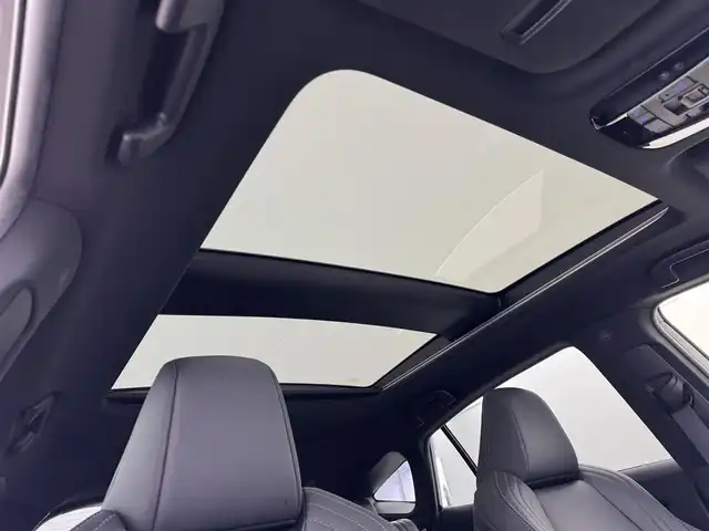 トヨタ ハリアー ハイブリッド Z レザーパッケージ 福岡県 2020(令2)年 4.5万km プレシャスブラックパール 調光パノラマルーフ　/純正１２．３型ナビ、フルセグTV　/全方位カメラ　/ＪＢＬサウンド　/デジタルルームミラー型ドラレコ　/ビルトインETC　/トヨタセーフティセンス　/レーダークルーズコントロール　/コーナーセンサー　/衝突軽減ブレーキ　/レーンキープ　/ブラインドスポットモニター　/ＰＫＳＢ　/ステアリングヒーター　/パワーシート　/シートベンチレーション／ヒーター　/パワーバックドア　/純正１９インチアルミホイール　/ＬＥＤヘッドライト