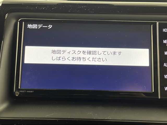 トヨタ ヴォクシー ZS 煌Ⅲ 埼玉県 2021(令3)年 1.8万km ブラッキッシュアゲハガラスフレーク 純正SDナビ　/バックカメラ　/前後ドライブレコーダー　/クルーズコントロール　/ビルトインＥＴＣ　/両側パワースライドドア　/衝突軽減システム　/オートマティックハイビーム　/レーンキープアシスト　/クリアランスソナー/ステアリングリモコン/プッシュスタート/アイドリングストップ/純正アルミホイール/社外フロアマット/ロールサンシェード/純正ドアバイザー/ウィンカーミラー