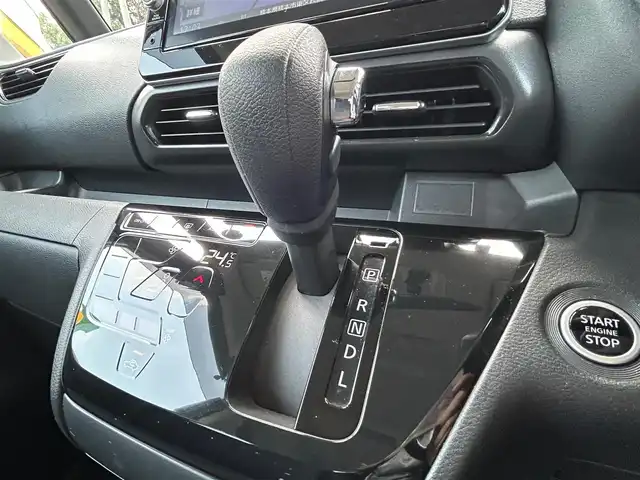 日産 ルークス ハイウェイスター X 熊本県 2021(令3)年 4.3万km ブラック 衝突軽減ブレーキ/プッシュスタート/純正ナビ/（CD・DVD・フルセグTV・BTオーディオ・SD）/アラウンドビューモニター/ETC/ドライブレコーダー/純正14インチAW/片側パワースライドドア/LEDヘッドライト/オートライト/LEDフォグライト/前後コーナーセンサー/横滑り防止装置/ウィンカーミラー/純正フロアマット/純正ドアバイザー