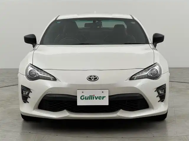 トヨタ ８６ GT リミテッド ブラックPKG 福岡県 2017(平29)年 9.8万km クリスタルホワイトパール ブレンボキャリパ　/社外リアスポイラー　/取説/保証書/純正アルミホイール　/ＬＥＤヘッドライト　/ＬＥＤフォグランプ　/ハーフレザー　/Ｄ／Ｎシートヒーター　/ＨＤＭＩ　/純正ナビ　/ドラレコ　ＣＤ／ＢＴ／ＵＳＢ　/スペアキー
