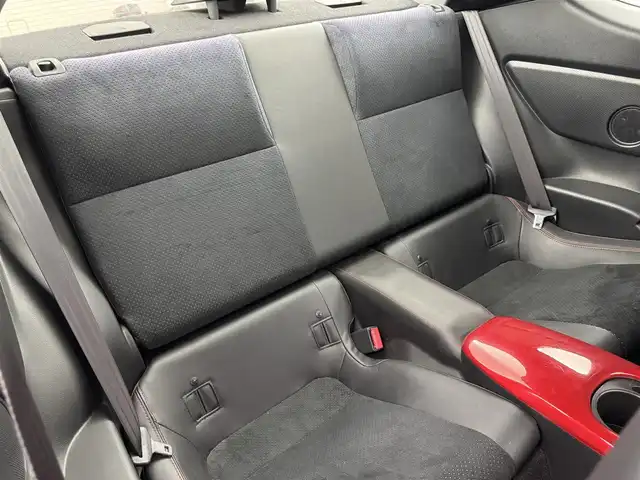 トヨタ ８６ GT リミテッド ブラックPKG 福岡県 2017(平29)年 9.8万km クリスタルホワイトパール ブレンボキャリパ　/社外リアスポイラー　/取説/保証書/純正アルミホイール　/ＬＥＤヘッドライト　/ＬＥＤフォグランプ　/ハーフレザー　/Ｄ／Ｎシートヒーター　/ＨＤＭＩ　/純正ナビ　/ドラレコ　ＣＤ／ＢＴ／ＵＳＢ　/スペアキー