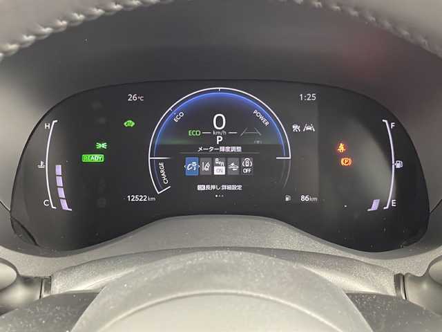 トヨタ ヤリスクロス ハイブリッド G 埼玉県 2024(令6)年 1.3万km パール 純正ディスプレイオーディオ/全方位カメラ/前後ドラレコ/ETC2.0 /純正フロアマット/電格ミラー/ブレーキホールド
