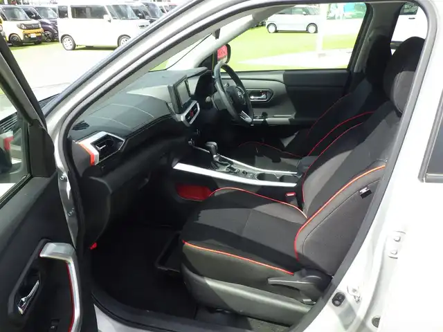 トヨタ ライズ Z 千葉県 2022(令4)年 1.3万km スムースグレーマイカメタリック スマートアシストIII/レーダークルーズコントロール/ブラインドスポットモニター/エコアイドル/純正SDナビ/ワンセグTV/【CD再生機能　Bluetooth接続】/バックカメラ/ドライブレコーダー/前席シートヒーター/革巻きステアリング/ステアリングスイッチ/ETC/LEDヘッドライト/フォグライト/ウインカーミラー/コーナーセンサー/純正17インチアルミホイル/サイド/カーテンエアバッグ/キーフリーシステム