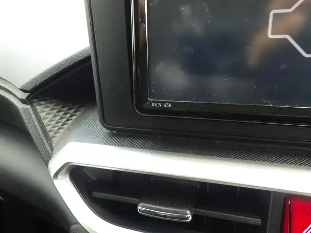 トヨタ ライズ Z 千葉県 2022(令4)年 1.3万km スムースグレーマイカメタリック スマートアシストIII/レーダークルーズコントロール/ブラインドスポットモニター/エコアイドル/純正SDナビ/ワンセグTV/【CD再生機能　Bluetooth接続】/バックカメラ/ドライブレコーダー/前席シートヒーター/革巻きステアリング/ステアリングスイッチ/ETC/LEDヘッドライト/フォグライト/ウインカーミラー/コーナーセンサー/純正17インチアルミホイル/サイド/カーテンエアバッグ/キーフリーシステム