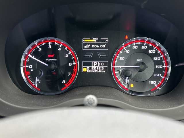 スバル レヴォーグ 1．6STIスポーツアイサイト 埼玉県 2016(平28)年 8.7万km クリスタルホワイトP 純正ナビ　/フルセグ/DVD/CD/BT/USB/SD/FM/AM/バックカメラ　　/サイドカメラ　/前後ドライブレコーダー/オートライト/ＥＴＣ　/前席シートヒーター　/前席パワーシート　/運転席メモリーシート　/ＢＳＭ　/ＡＣＣ　/衝突軽減システム　/スマートキー２本/横滑り防止/アイドリングストップ/ステアリングスイッチ/パドルシフト/レーンキープアシスト　/保証書　/取扱説明書