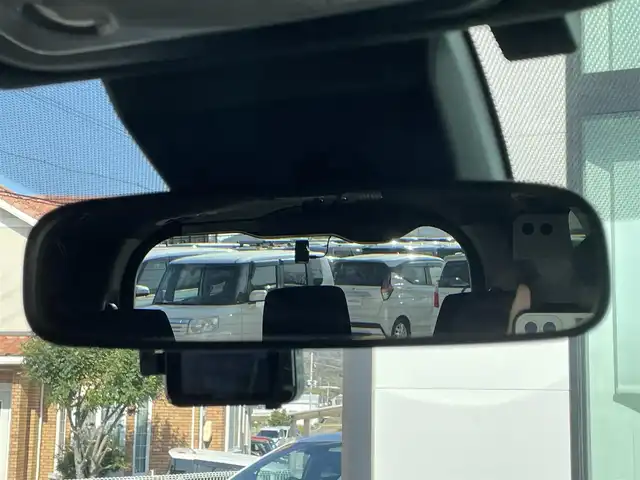 トヨタ ヴォクシー ZS 煌Ⅱ 和歌山県 2019(令1)年 6.2万km ホワイトパールクリスタルシャイン 社外ナビ/バックカメラ/衝突軽減ブレーキ/クルーズコントロール/オートライト/レーンキープアシスト/前後コーナーセンサー/両側パワスラ/ドラレコ/ETC/フルオートパワーウィンドウ/LEDヘッドライト/フォグランプ/後席サンシェード