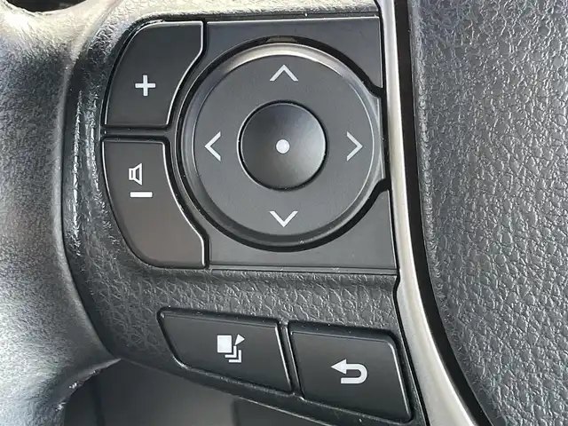 トヨタ ヴォクシー ZS 煌Ⅱ 和歌山県 2019(令1)年 6.2万km ホワイトパールクリスタルシャイン 社外ナビ/バックカメラ/衝突軽減ブレーキ/クルーズコントロール/オートライト/レーンキープアシスト/前後コーナーセンサー/両側パワスラ/ドラレコ/ETC/フルオートパワーウィンドウ/LEDヘッドライト/フォグランプ/後席サンシェード