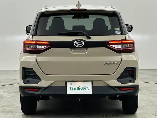 ダイハツ ロッキー G 福岡県 2021(令3)年 4.9万km ナチュラルベージュマイカM 社外ナビ　/バックカメラ　/ＥＴＣ　/アダプティブクルーズコントロール　/コーナーセンサー　/衝突被害軽減　/レーンキープ　/踏み間違い防止　/先行車発進お知らせ　/ＭＴモード付き　/シートヒーター　/純正１７インチＡＷ