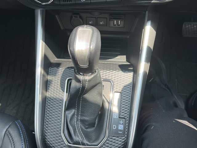 トヨタ ライズ Z 佐賀県 2019(令1)年 3.1万km シャイニングホワイトパール 純正ナビ/Bluetooth/ワンセグテレビ/ワンオーナー/バックカメラ、全周囲モニター/アイドリングストップ/衝突軽減システム/ETC/ヒートシーター/オートライト/オートエアコン/プッシュスタート/ステアリングスイッチ/電格ミラー/クリアランスソナー/スマートキー/スペアキー/取扱説明書/保証書/記録簿R４、２