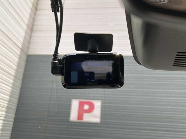 トヨタ ライズ Z 佐賀県 2019(令1)年 3.1万km シャイニングホワイトパール 純正ナビ/Bluetooth/ワンセグテレビ/ワンオーナー/バックカメラ、全周囲モニター/アイドリングストップ/衝突軽減システム/ETC/ヒートシーター/オートライト/オートエアコン/プッシュスタート/ステアリングスイッチ/電格ミラー/クリアランスソナー/スマートキー/スペアキー/取扱説明書/保証書/記録簿R４、２