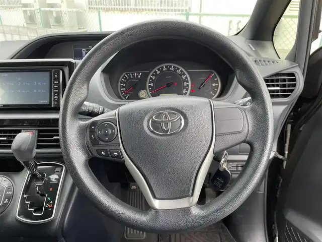 トヨタ ノア X Vパッケージ 大阪府 2014(平26)年 14.5万km ブラック ”(株)IDOMが運営する【じしゃロン堺店】の自社ローン専用車両になります。/こちらは現金またはオートローンご利用時の価格です。自社ローンご希望の方は別途その旨お申付け下さい”