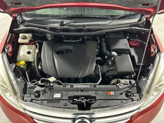 日産 ラフェスタ ハイウェイスターG 神奈川県 2016(平28)年 5.3万km 赤 純正7型SDナビゲーション【MM316D-A】/・BT/フルセグTV/CD/DVD/SD/バックカメラ/純正フリップダウンモニター/MTモード/両側電動スライドドア/アイドリングストップ機能/スマートキー/革巻きステアリング/ステアリングスイッチ/Autoライト/HIDヘッドライト/フォグランプ/シートリフター/トノカバー/電動格納ミラー/ウィンカーミラー/純正フロアマット/純正ドアバイザー/純正15インチアルミホイール