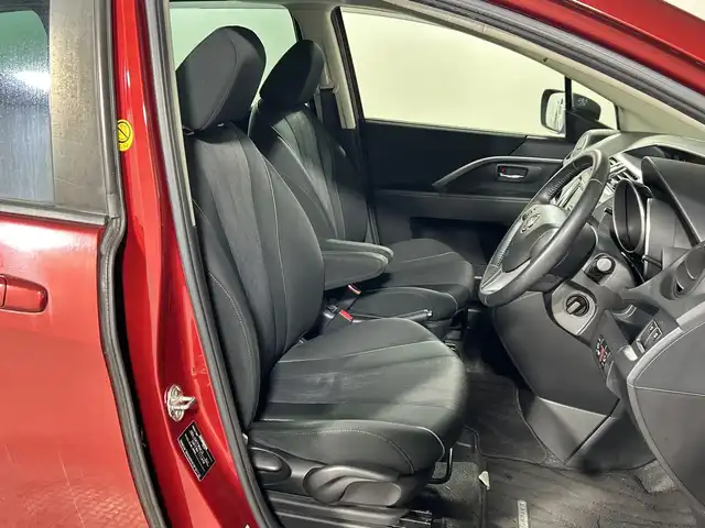 日産 ラフェスタ ハイウェイスターG 神奈川県 2016(平28)年 5.3万km 赤 純正7型SDナビゲーション【MM316D-A】/・BT/フルセグTV/CD/DVD/SD/バックカメラ/純正フリップダウンモニター/MTモード/両側電動スライドドア/アイドリングストップ機能/スマートキー/革巻きステアリング/ステアリングスイッチ/Autoライト/HIDヘッドライト/フォグランプ/シートリフター/トノカバー/電動格納ミラー/ウィンカーミラー/純正フロアマット/純正ドアバイザー/純正15インチアルミホイール