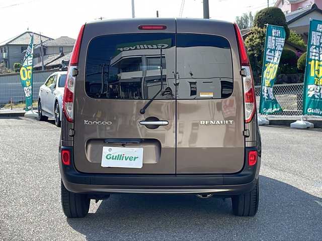 ルノー カングー アクティフ 愛知県 2015(平27)年 9.9万km 茶 /禁煙車//正規ディーラー車//社外ナビ・フルセグTV/　(AVIC-RZ09)//バックカメラ//ETC//両側スライドドア//ドライブレコーダー//コーナーセンサー//電動格納ミラー//ドアバイザー//純正フロアマット