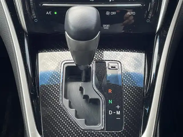 トヨタ ハリアー プレミアム 島根県 2017(平29)年 6.3万km ホワイトパールクリスタルシャイン TRDエアロ/純正9インチナビ/CD/DVD/フルセグTV/Bluetooth/バックカメラ/レーダークルーズコントロール/ビルトインETC2.0/ドライブレコーダー/デジタルインナーミラー/ハーフレザー調シート /パワーシート/パワーバックドア/ステアリングスイッチ/オートホールド/電動パーキング/横滑り防止装置/レーンキープアシスト/衝突被害軽減システム/LEDオートライト/オートマチックハイビーム/フォグランプ/社外アルミホイール/純正ホイール積込
