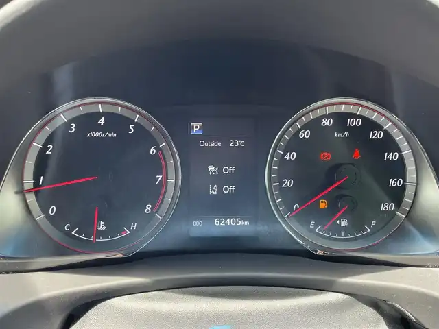 トヨタ ハリアー プレミアム 島根県 2017(平29)年 6.3万km ホワイトパールクリスタルシャイン TRDエアロ/純正9インチナビ/CD/DVD/フルセグTV/Bluetooth/バックカメラ/レーダークルーズコントロール/ビルトインETC2.0/ドライブレコーダー/デジタルインナーミラー/ハーフレザー調シート /パワーシート/パワーバックドア/ステアリングスイッチ/オートホールド/電動パーキング/横滑り防止装置/レーンキープアシスト/衝突被害軽減システム/LEDオートライト/オートマチックハイビーム/フォグランプ/社外アルミホイール/純正ホイール積込