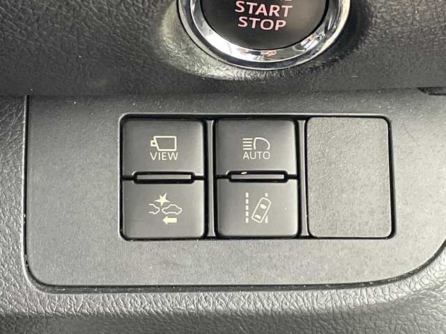 トヨタ シエンタ G クエロ 愛知県 2019(令1)年 5.5万km ブラックマイカ 禁煙車/純正９インチナビ/（CD/DVD/Bluetooth/フルセグTV/HDMI/USB)/全方位カメラ/トヨタセフティセンス/・プリクラッシュセーフティ/・レーンキープアシスト/・オートマチックハイビーム/・誤発進抑制機能/ETC/ドライブレコーダー/両側パワースライドドア/LEDヘッドライト/フロントフォグライト/オートライト/純正フロアマット/スマートキー/スペアキー有/プッシュスタート/横滑り防止装置