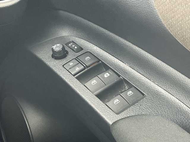 トヨタ シエンタ G クエロ 愛知県 2019(令1)年 5.5万km ブラックマイカ 禁煙車/純正９インチナビ/（CD/DVD/Bluetooth/フルセグTV/HDMI/USB)/全方位カメラ/トヨタセフティセンス/・プリクラッシュセーフティ/・レーンキープアシスト/・オートマチックハイビーム/・誤発進抑制機能/ETC/ドライブレコーダー/両側パワースライドドア/LEDヘッドライト/フロントフォグライト/オートライト/純正フロアマット/スマートキー/スペアキー有/プッシュスタート/横滑り防止装置