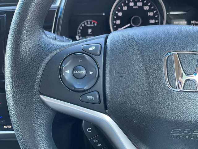 ホンダ シャトル G ホンダセンシング 道北・旭川 2020(令2)年 7万km シャイニンググレーM /４WD//禁煙車//寒冷地仕様//ワンオーナー//社外ナビ//CD/DVD/SD/USB/iPod/フルセグTV/BT//純正エンジンスターター//バックカメラ//衝突軽減ブレーキ//誤発進抑制機能//路外逸脱抑制機能//車線維持支援システム//歩行者事故低減ステアリング//アダプティブクルーズコントロール//ステアリングスイッチ//リアヒーター//ワイパーデアイサー//オートライト//純正フロアマット//ビルトインETC//スチールホイール冬タイヤ積込//スペアキー//保証書//取扱説明書